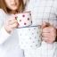 Retro Mug - hrneček s červenými puntíky, 190 ml