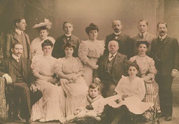 Příběh porcelánky G. Benedikt: Tradice českého porcelánu od roku 1882