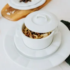 Porcelánové víčko ke kotlíku, Benedikt