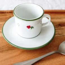 Retro Mug podšálek s červenými kytičkami, 12 cm